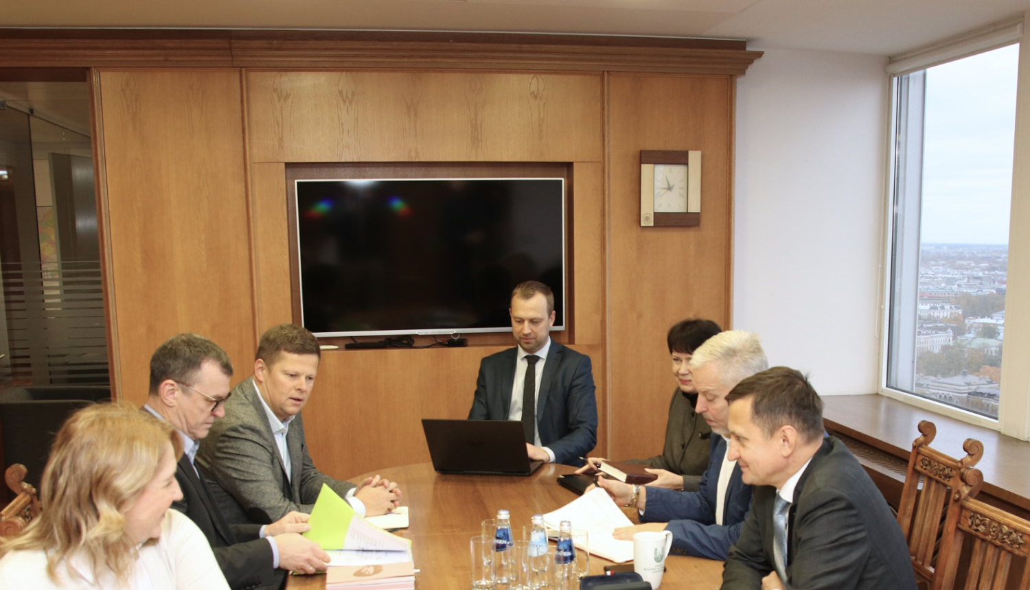 zemkopības ministrs Armands Krauze tiekas ar Latvijas Augļu un dārzeņu tirgotāju asociāciju