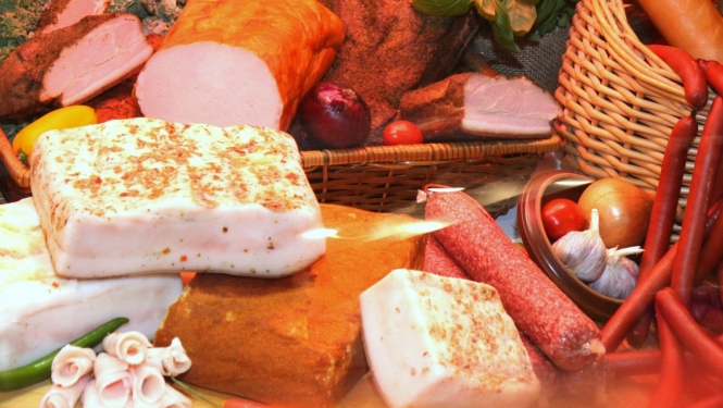 kūpinātas gaļas produkti