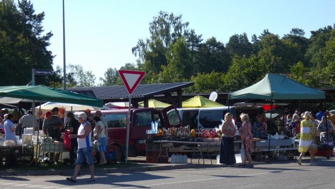 LAuku labumu tirdziņš