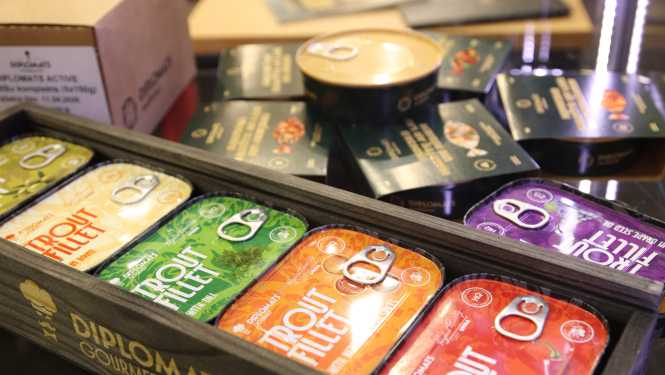 Izsmalcināti zivju konservi Diplomāts 