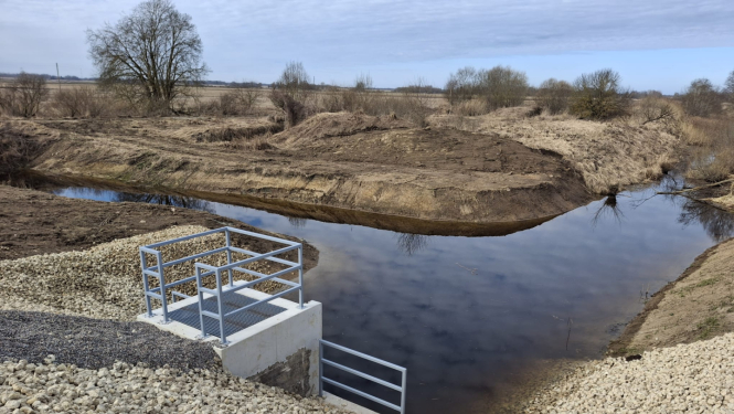 Atjaunots meniķis, sakārtojot infrastruktūru labākai ūdens plūsmas regulēšanai un apkārtējās vides aizsardzībai.