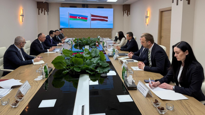 Zemkopības ministrs tiekas ar Azerbaidžānas Pārtikas nekaitīguma aģentūras vadību 