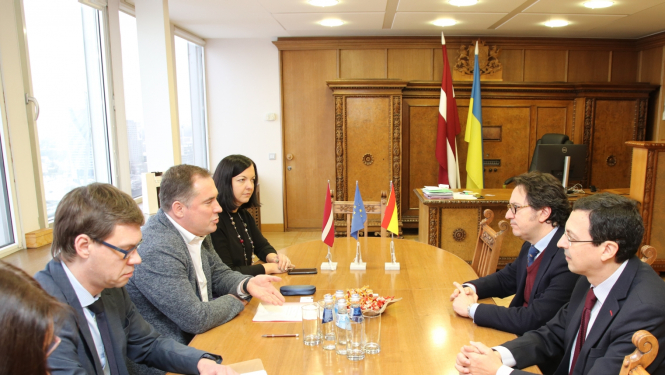 Tikšanās pie sarunu galda Zemkopības ministrijā