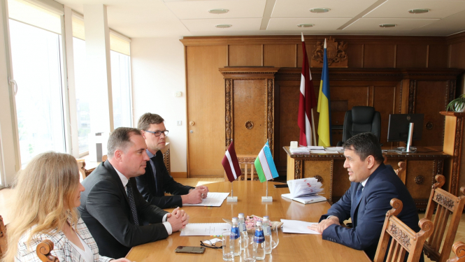 Uzbekistānas vēstnieka vizīte