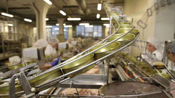 Konservu ražošanas konveijers