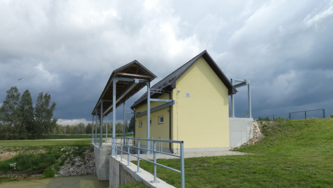 atjaunota sūkņu stacija pie Lubāna ezera