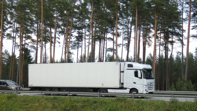 Refrižeratora kravas auto