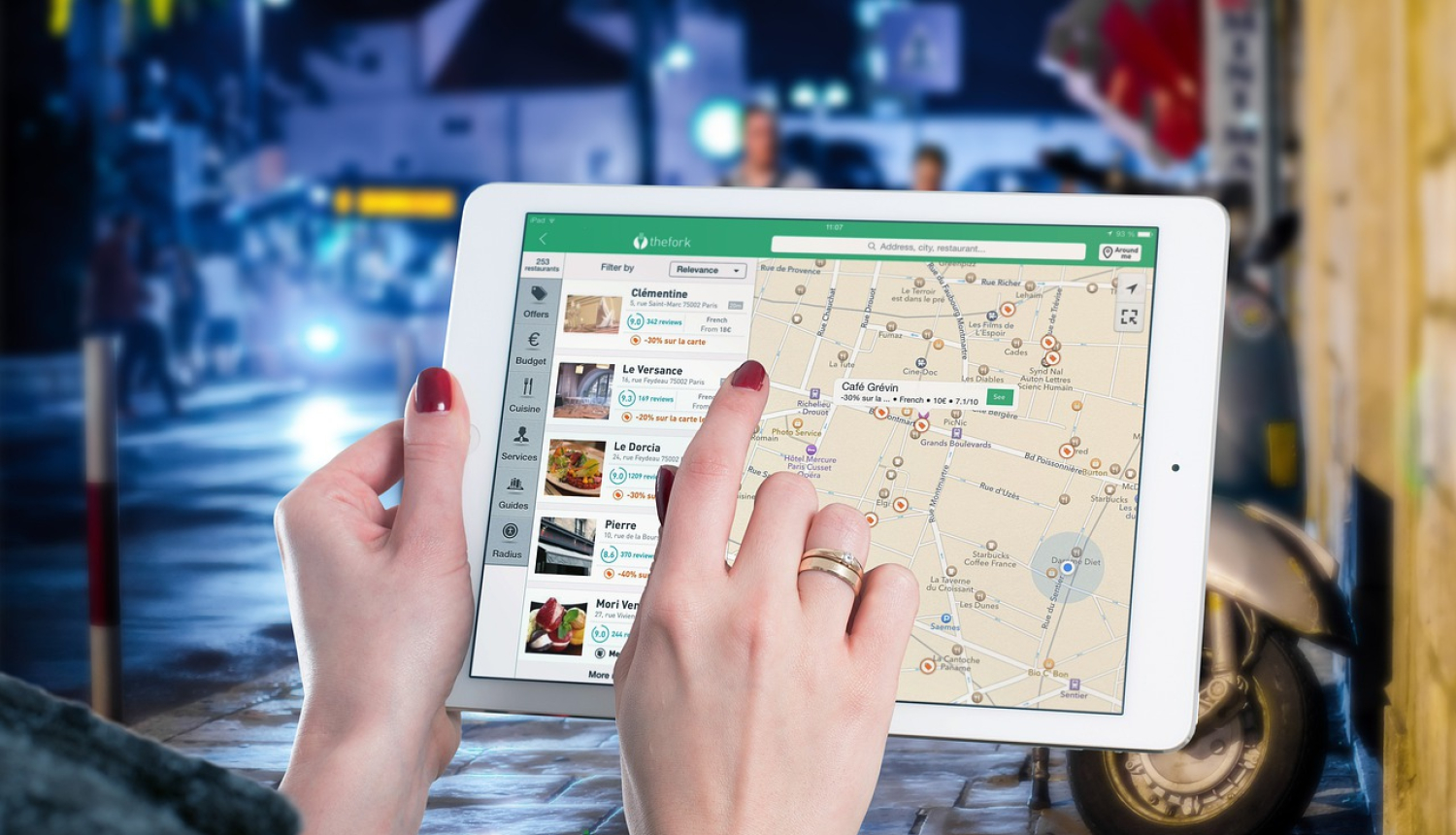 Digitālās tehnoloģijas