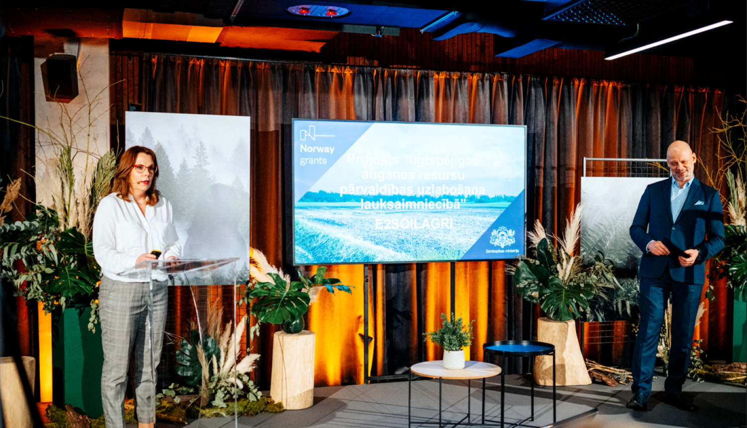 Konference, Kristīne