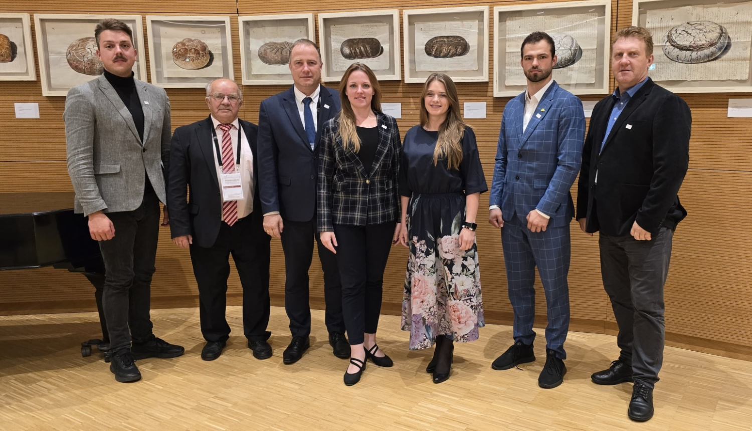 Latvijas delegācija Miera maizes pasākumā 2024