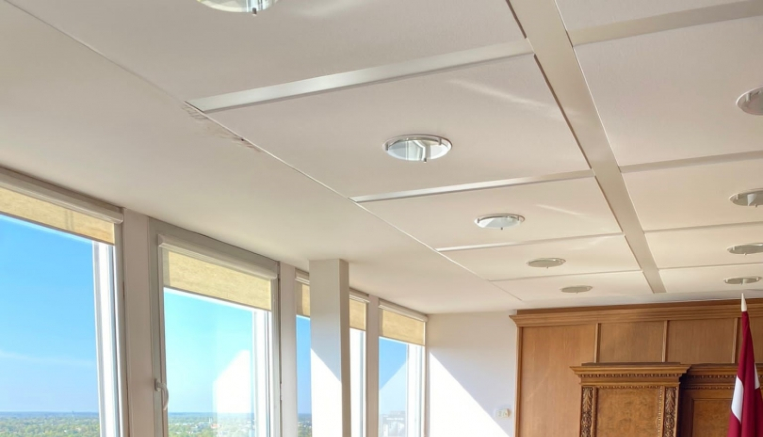 Tikšanās ar AAE vēstnieci