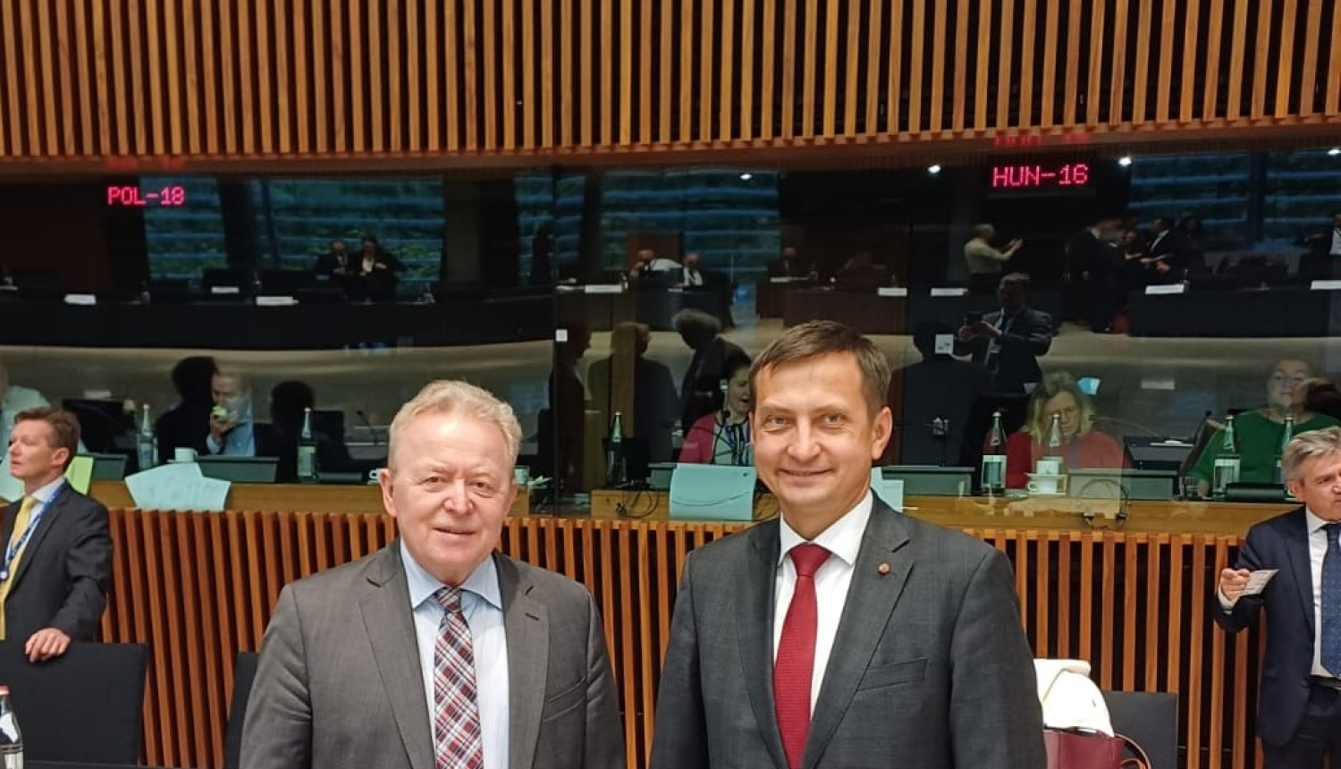 zemkopības ministrs Armands Krauze ES Lauksaimiecības un zivsaimniecības padomes sēžu zālē Luksemburgā