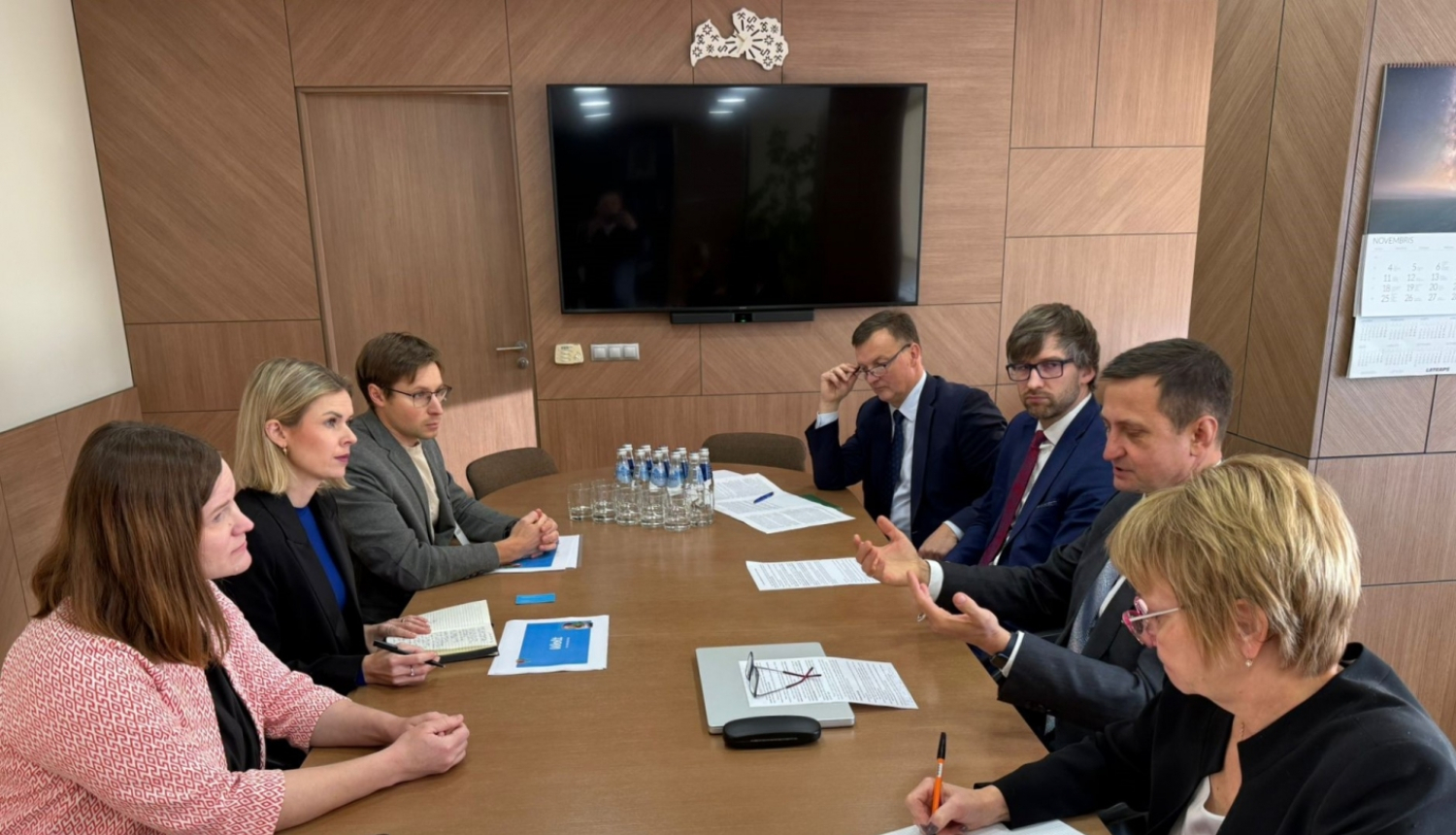 Zemkopības ministrs Armands Krauze tiekas ar SIA "Wolt Latvija" pārstāvjiem