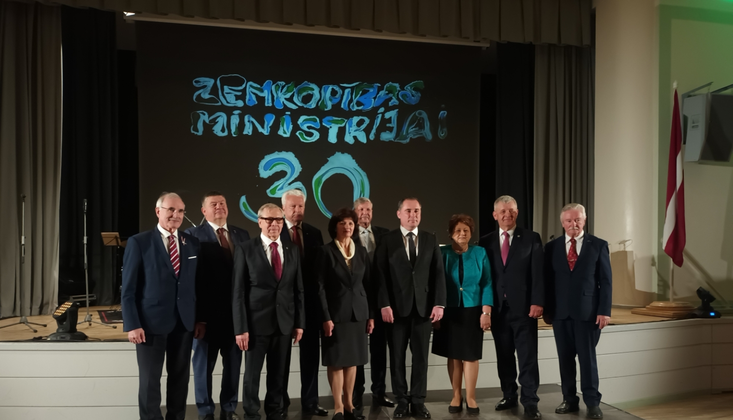 ZM ministri un valsts sekretāri