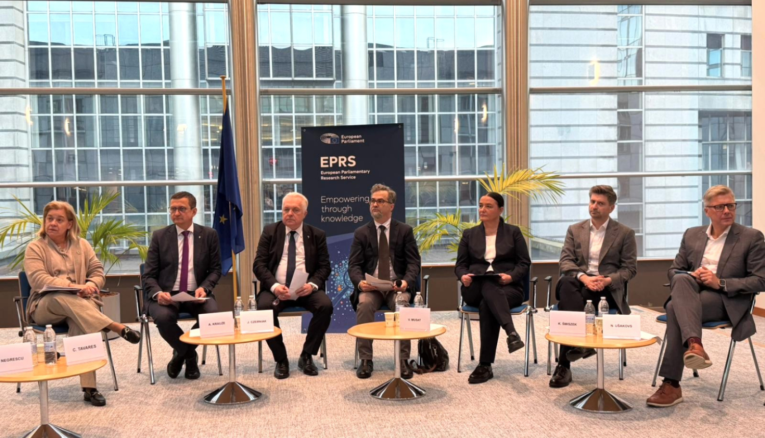 Zemkopības ministrs A.Krauze diskusijā ar Eiropas Parlamenta deputātiem