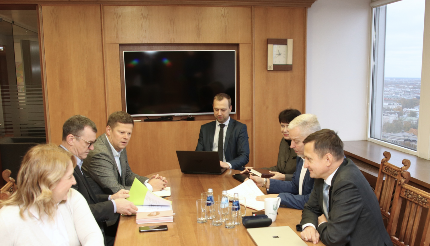 zemkopības ministrs Armands Krauze tiekas ar Latvijas Augļu un dārzeņu tirgotāju asociāciju